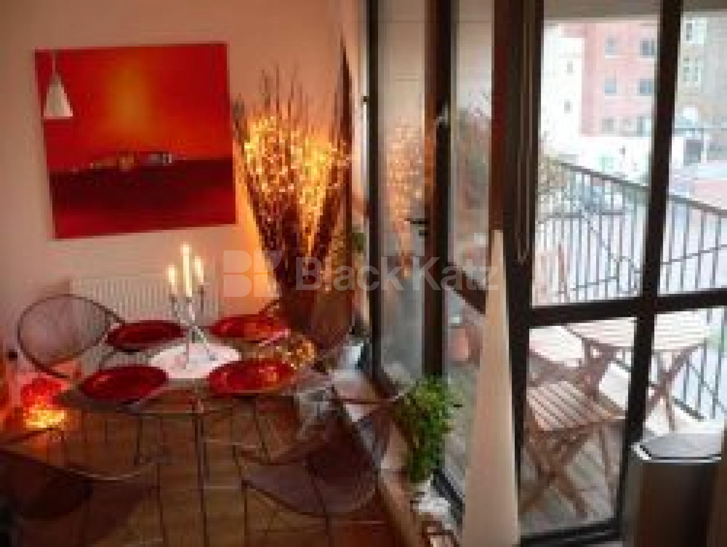 			2 Bedroom, 1 bath, 1 reception Flat			 Manor Gardens, UPPER HOLLOWAY N19 n7